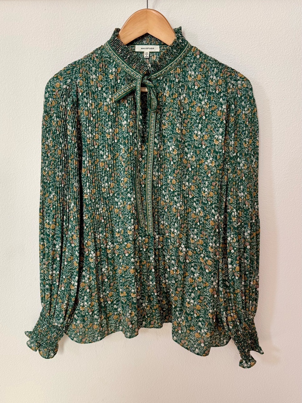 Max Studios Green Floral Tie-Neck Blouse